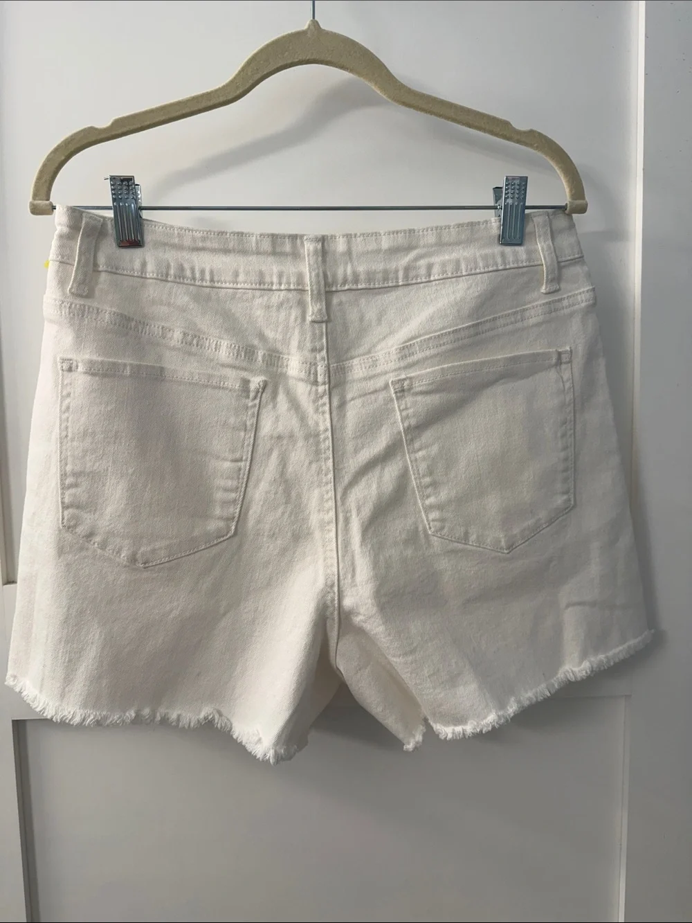 Abound (Nordstrom) White Raw-Hem Denim Shorts - Picture 2 of 7